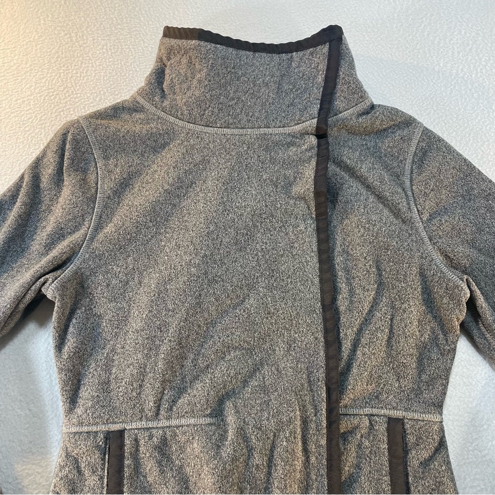 Ivivva Girls Big Business Wrap Jacket Size 12 by Lululemon - Picture 3 of 15